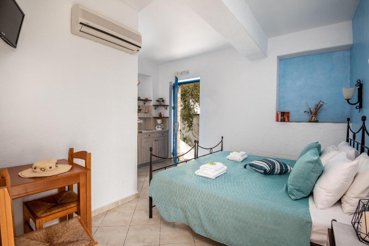 Agnanti Beach Apartments Archangelos  Eksteriør billede